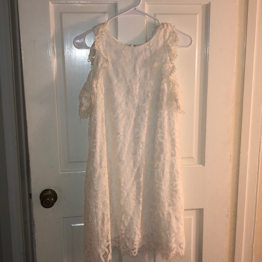 White lace dress